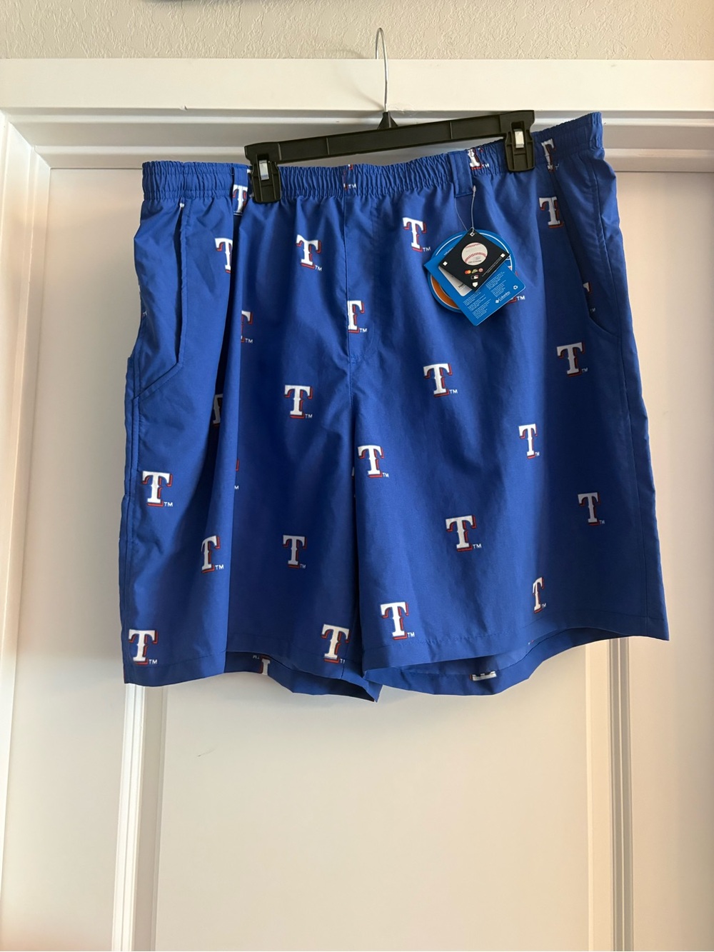 Columbia Blue Men's Backcast Shorts with White 'T' Texas Rangers Logo Print